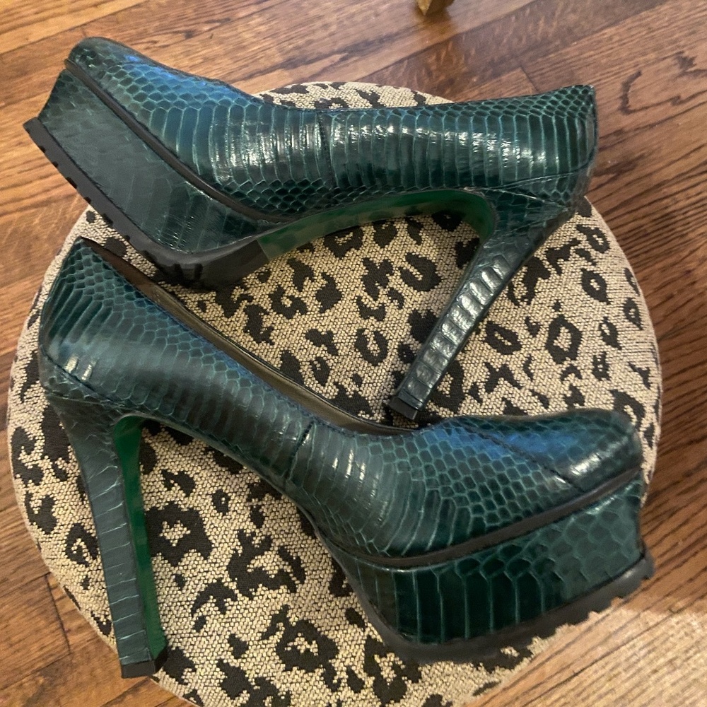 Lisa for Donald Pliner Crocodile Heels